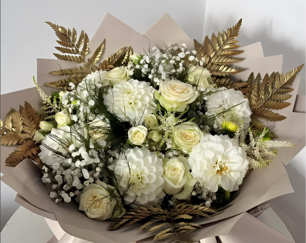 Small bouquet — 10 rosor